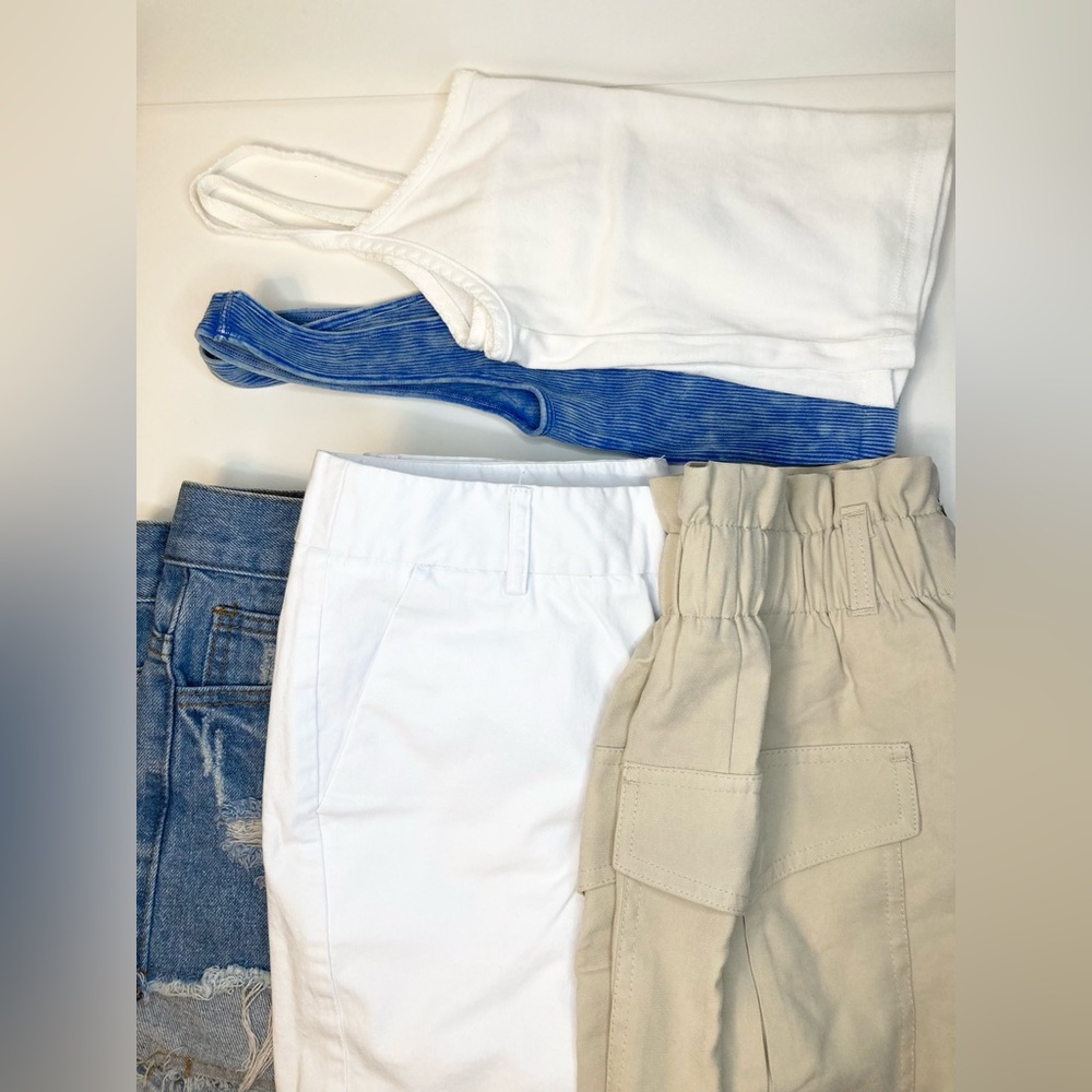 Bundle of 5 - 2 crop tops+3 shorts, size m